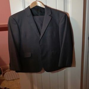 Kenneth Cole Reaction Suit